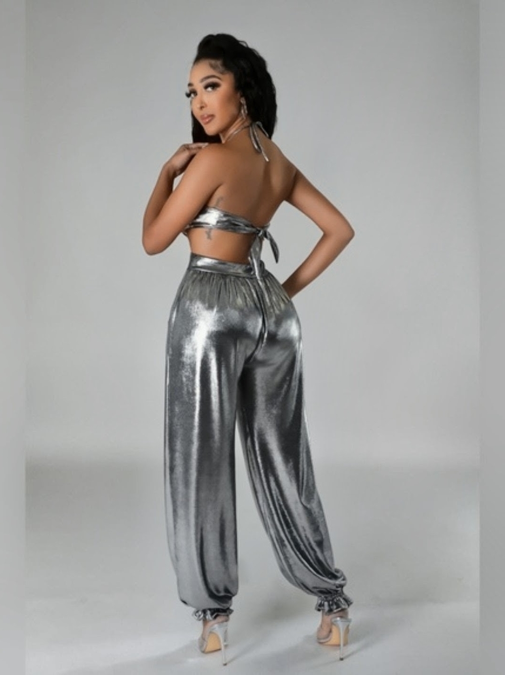 Studio 54 Silver Halter Jumpsuit NWOT 🔥🔥🔥 - Picture 2 of 8